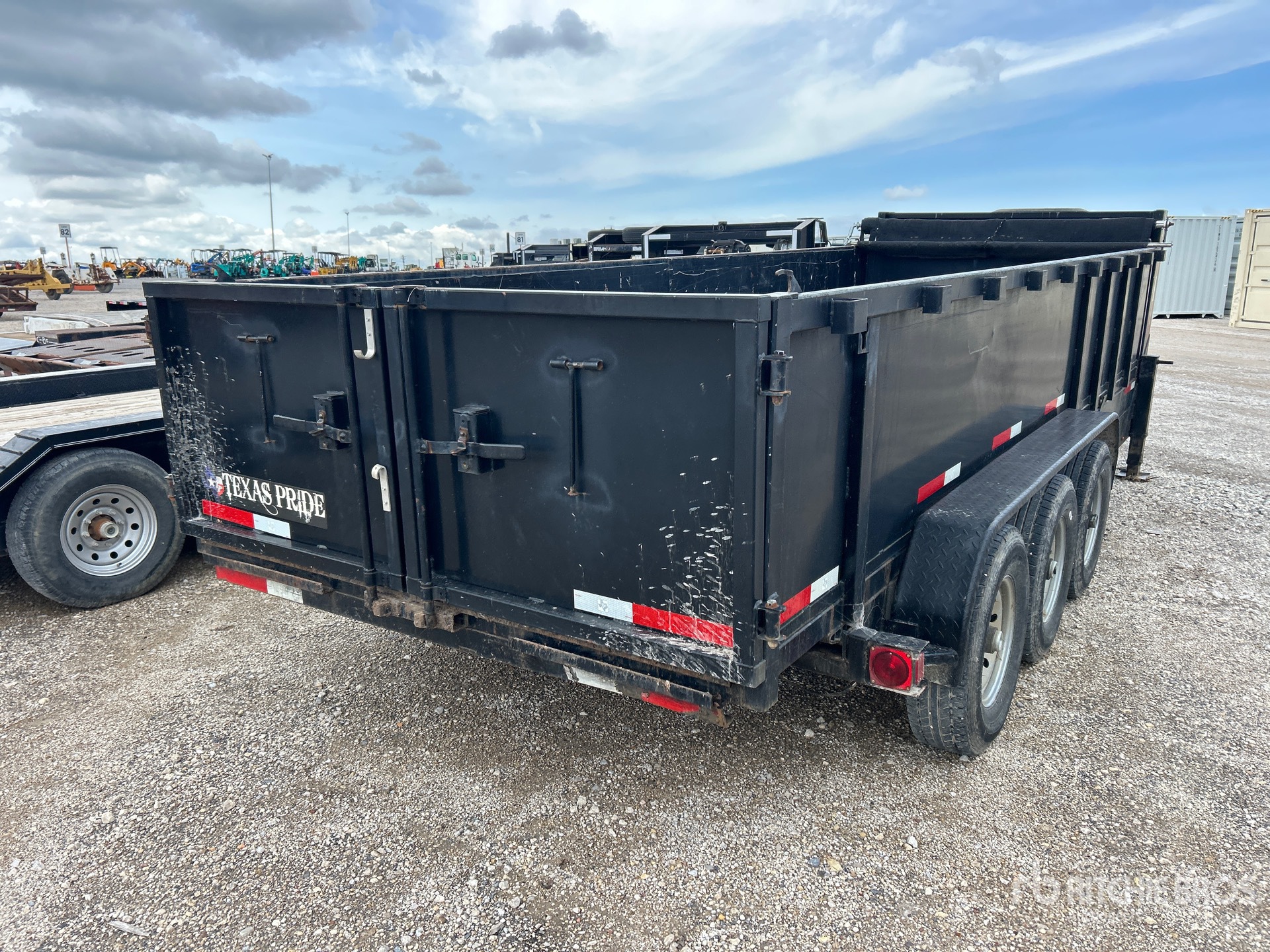 General Appearance with Imagen: esquina trasera derecha