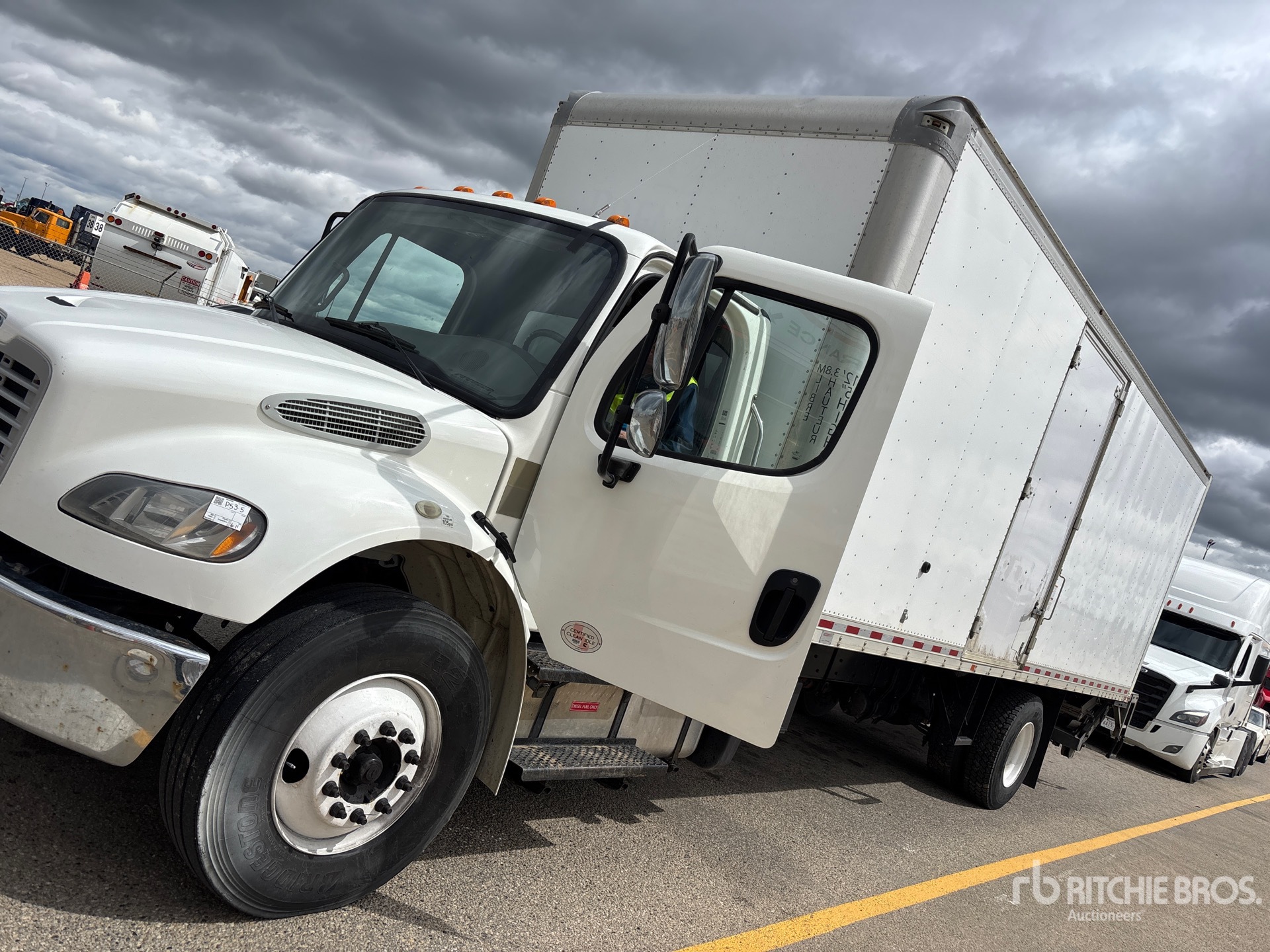 Photo of a 2019 Freightliner M2 106
