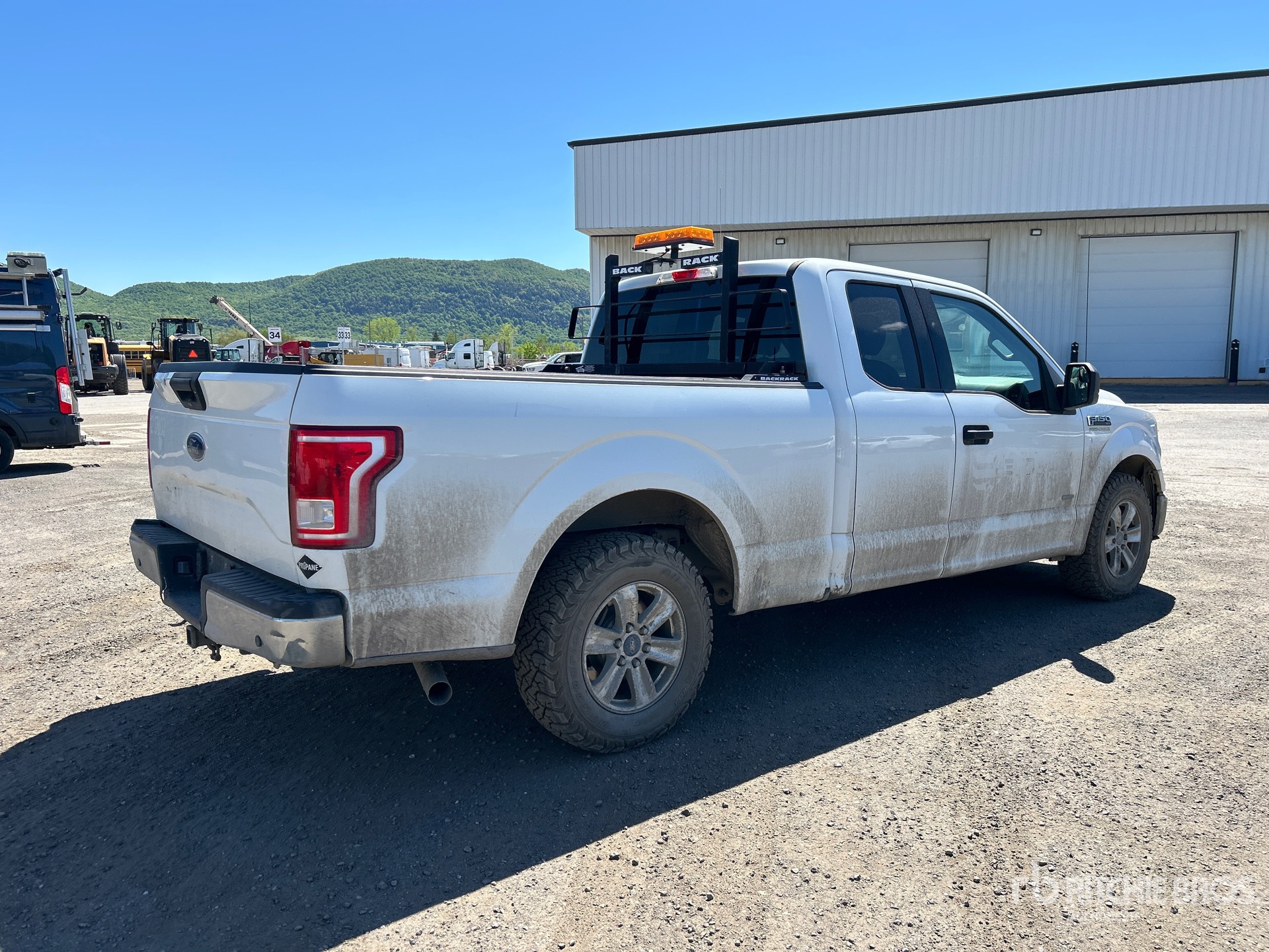 General Appearance with Picture, Right Rear Corner