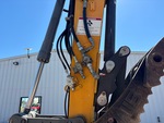 Hydraulics with Auxiliary Hydraulic Plumbing