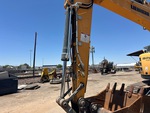 Hydraulics with Bucket Cylinder