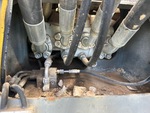 Hydraulics with Hydraulic Center Swivel