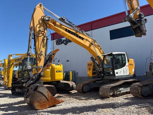 2022 Liebherr R936 Tracked Excavator