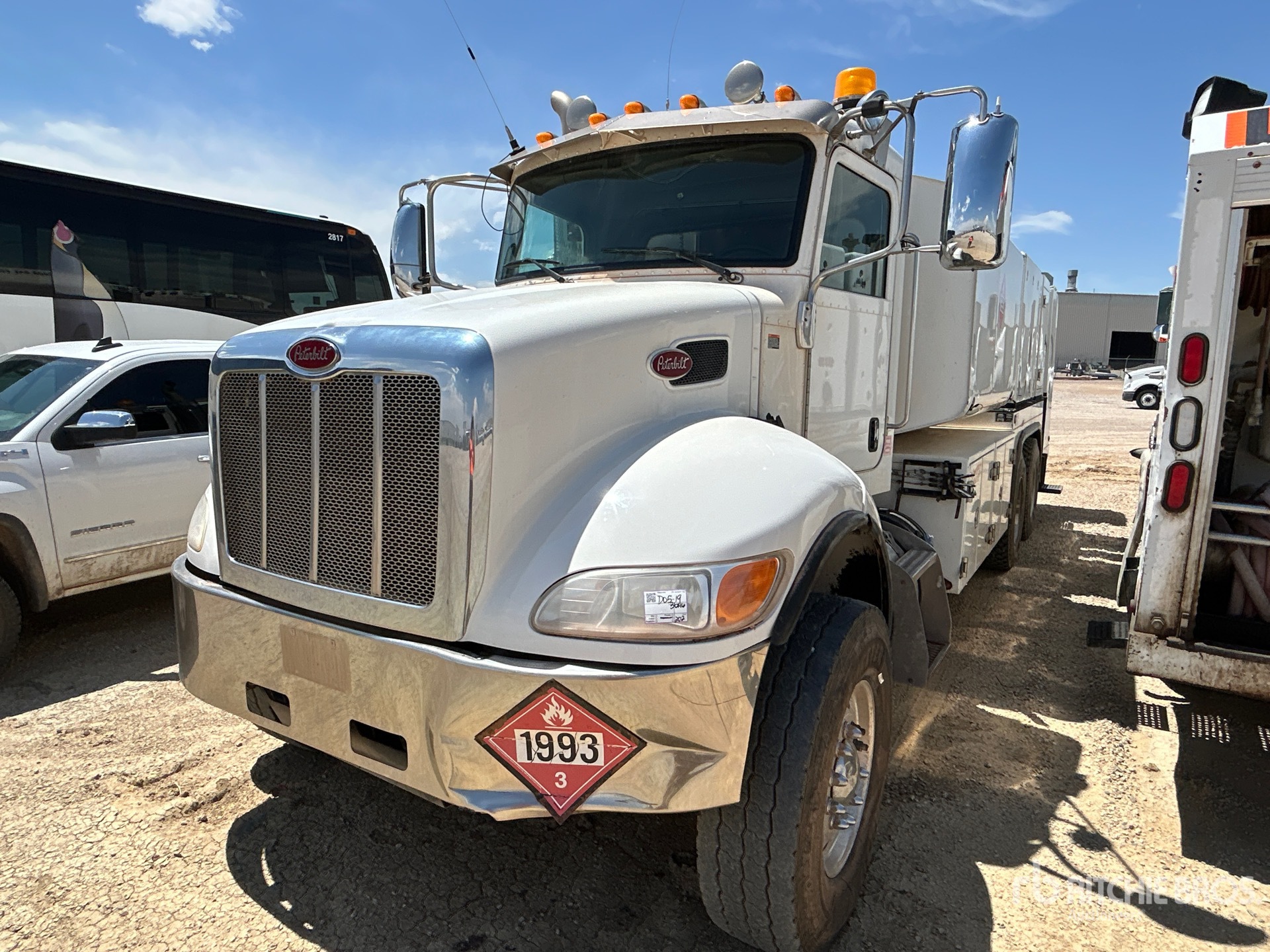 Photo of a 2020 Peterbilt 348