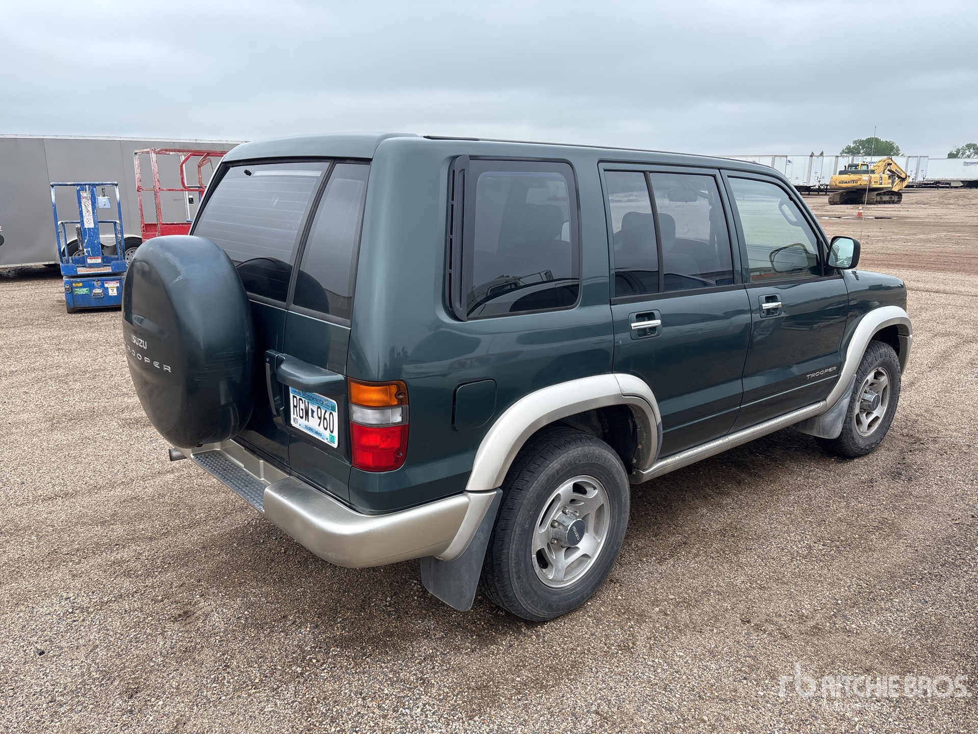 General Appearance with Picture, Right Rear Corner