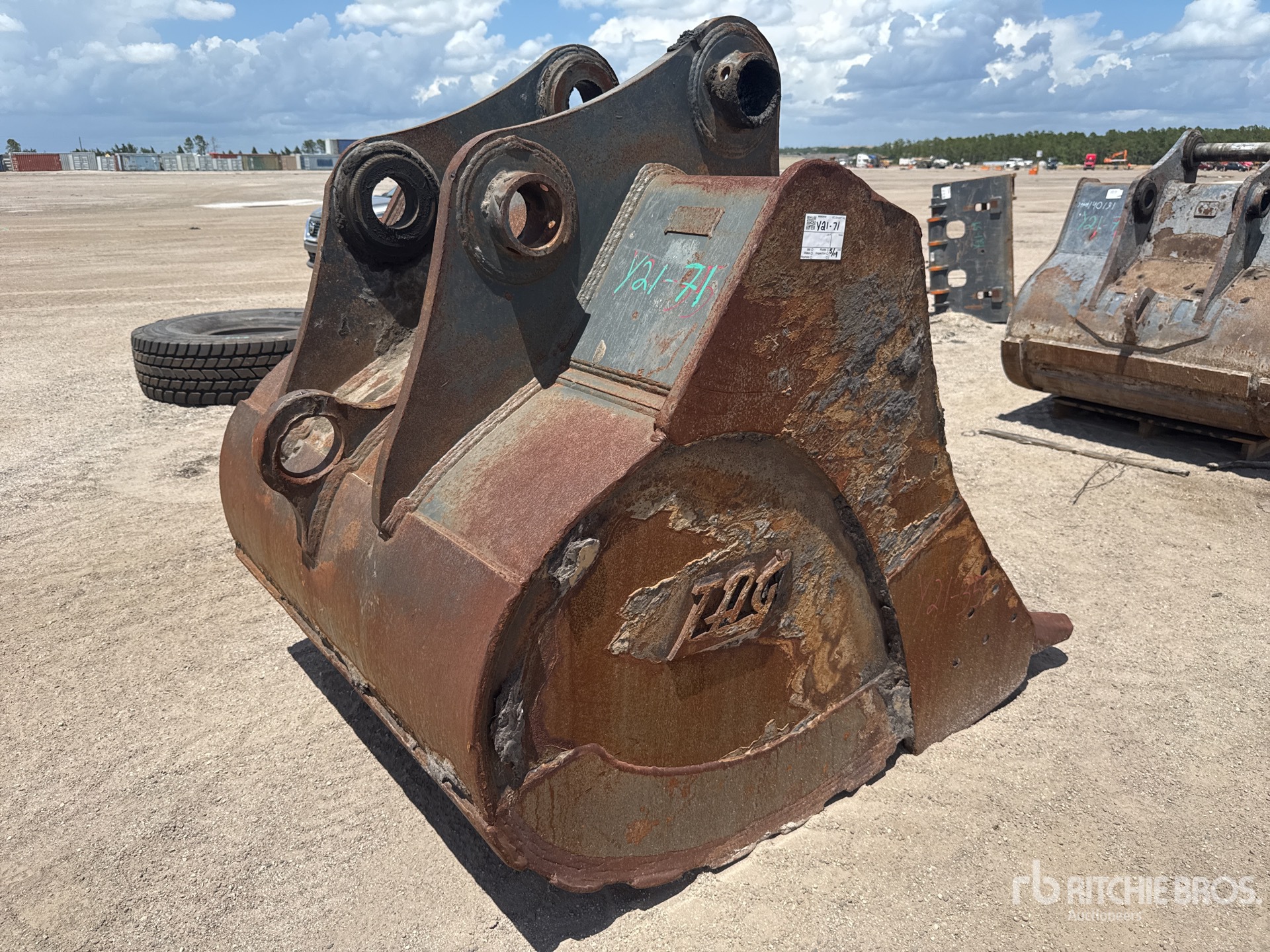 General Appearance with Picture, Right Rear Corner