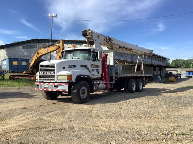 Terex TC4792 23.5 ton Straight Boom on 1999 Mack CL713 6x4 Crane Truck