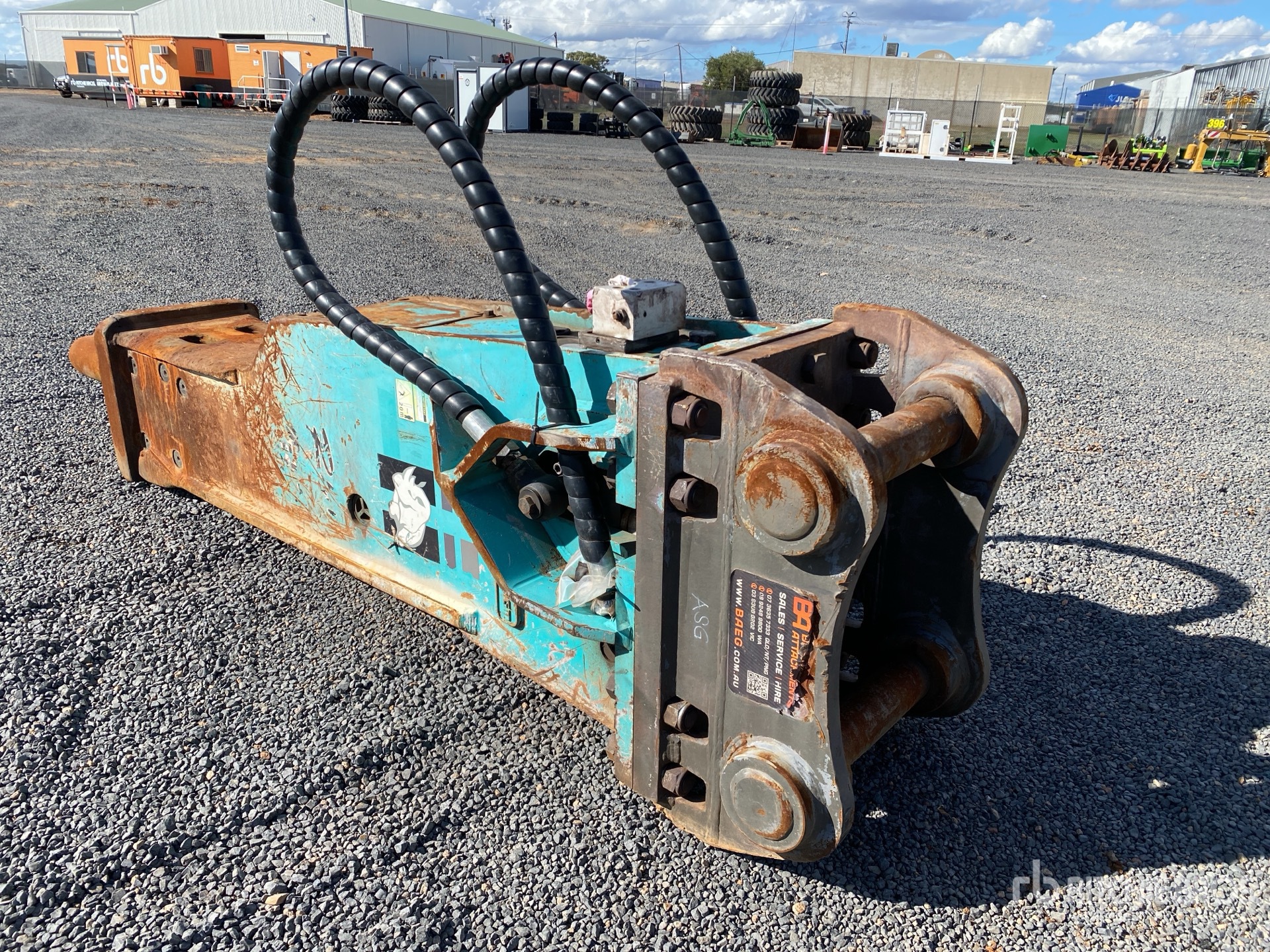 General Appearance with Picture, Left Rear Corner