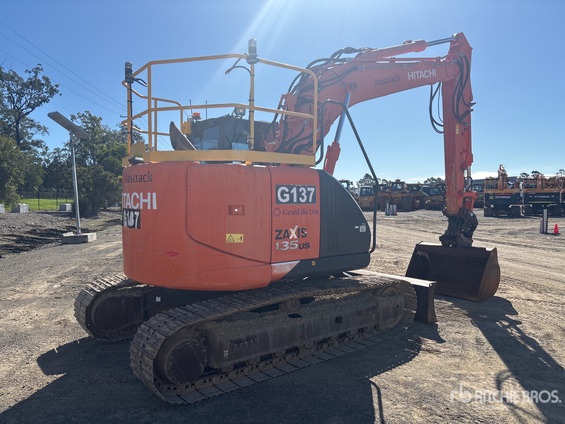 General Appearance with Picture, Right Rear Corner