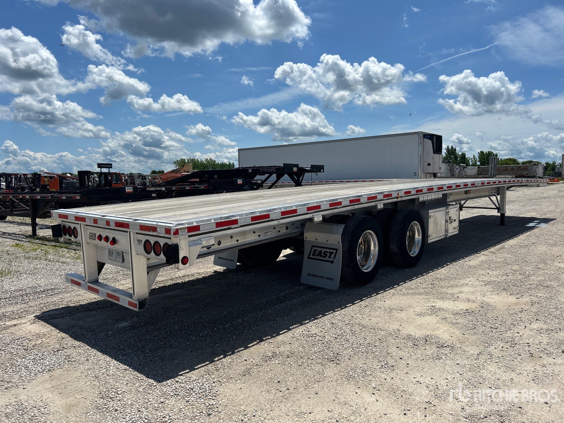 2024 East 53 FT T/A