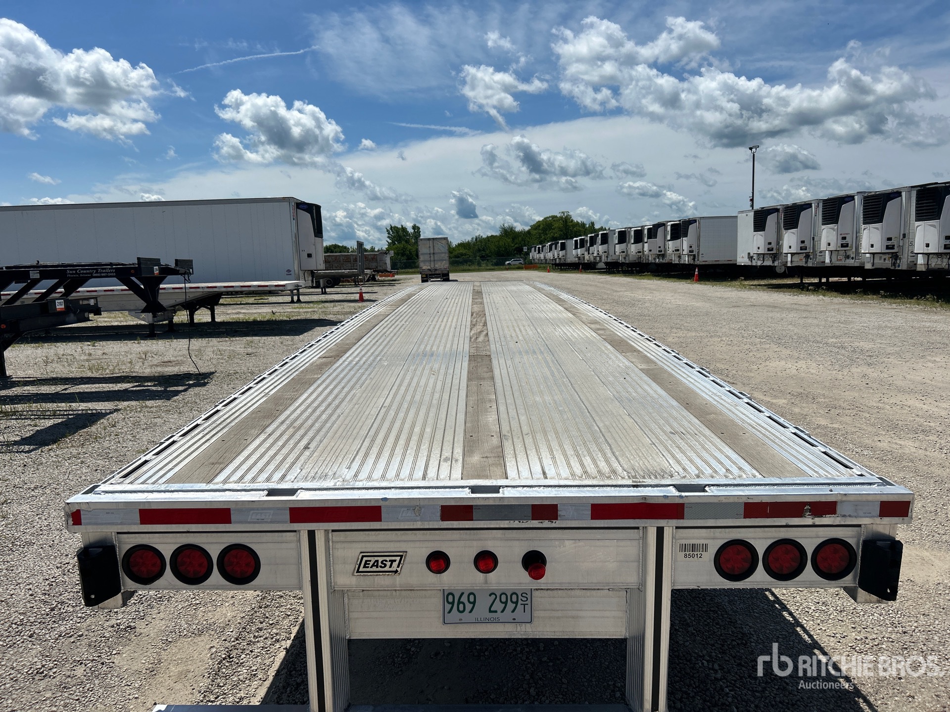 2024 East 53 FT T/A
