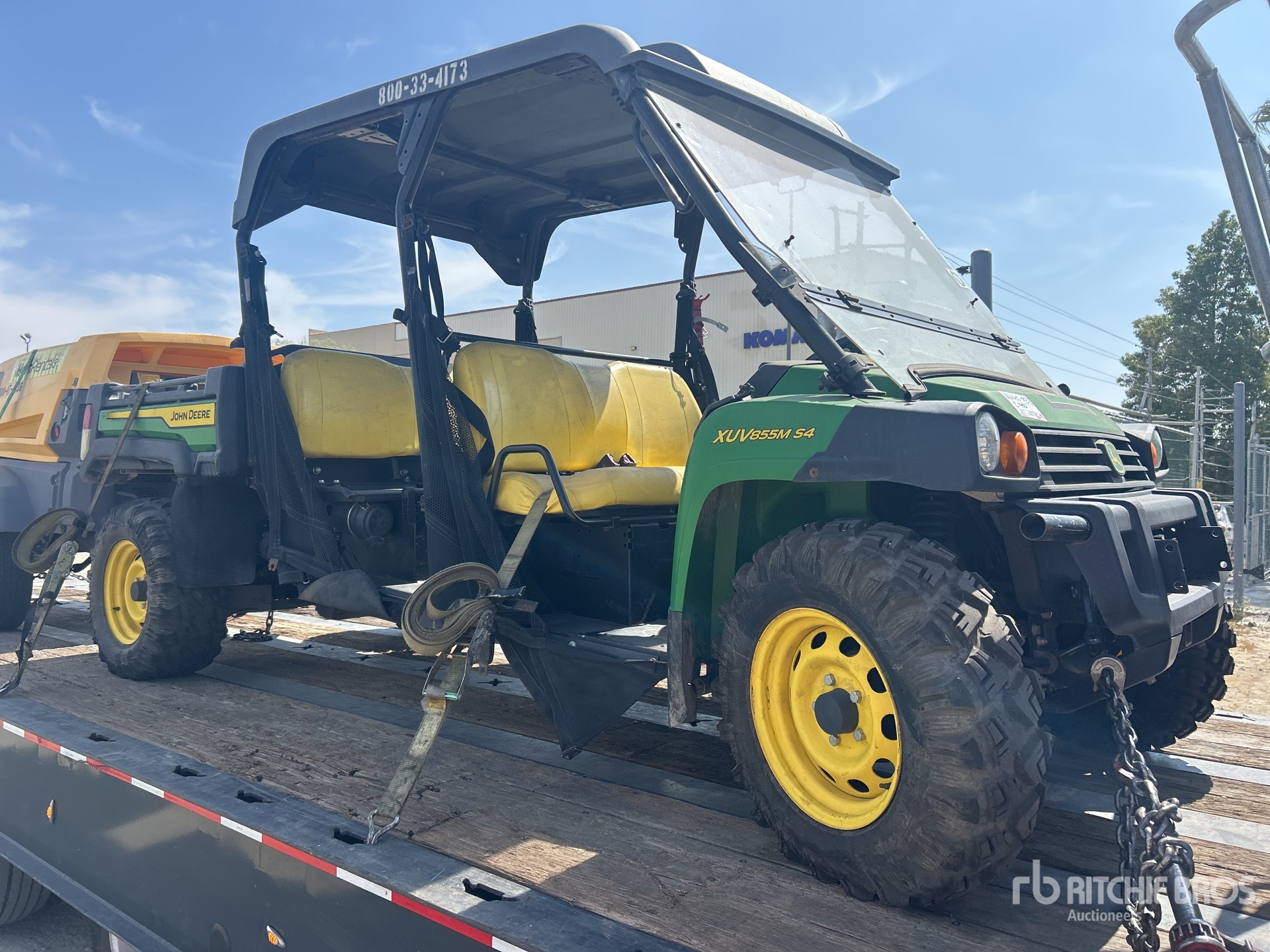 Photo of a 2022 John Deere GATOR 855M