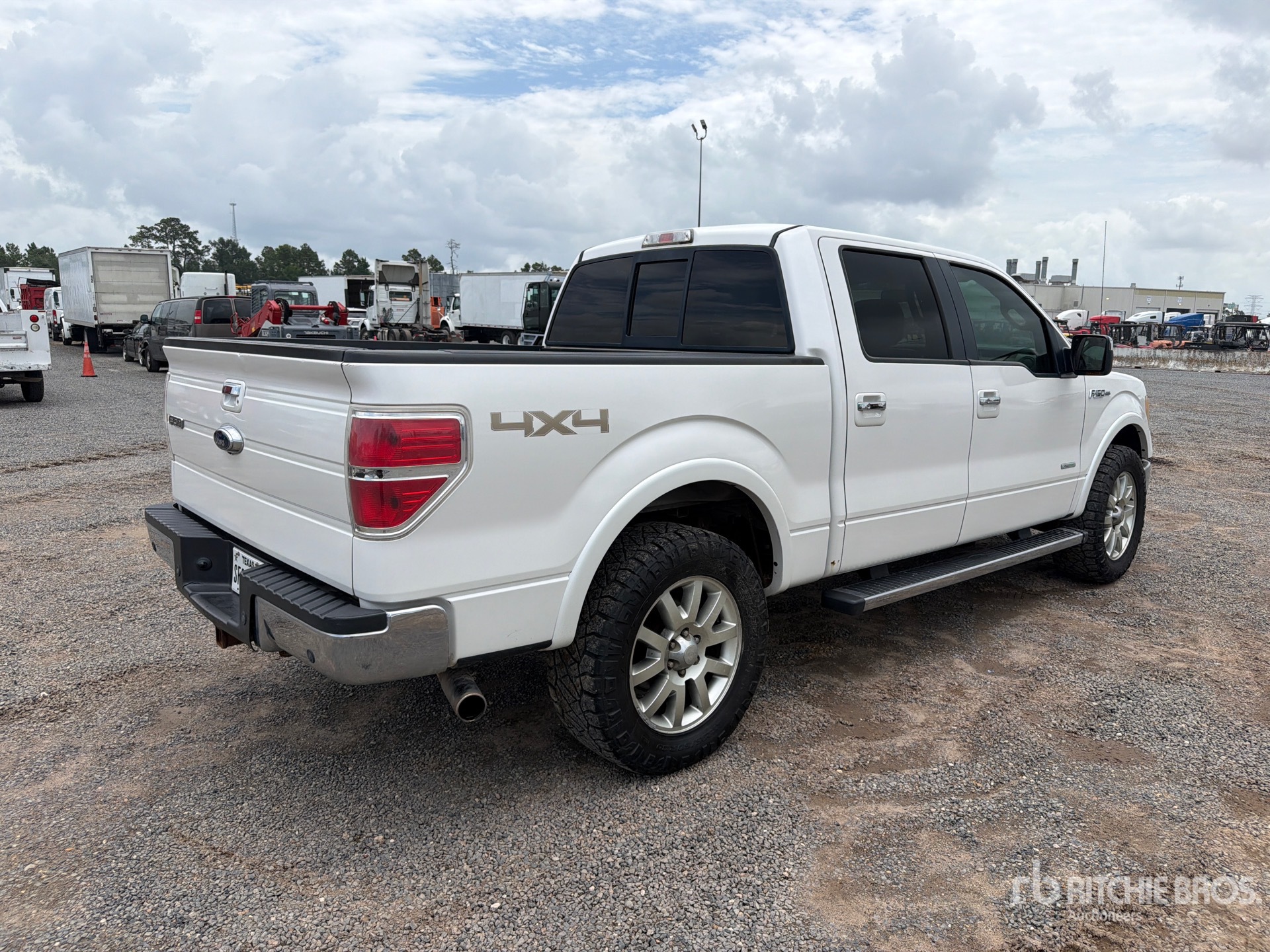 General Appearance with Picture, Right Rear Corner