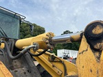 Hydraulics with Bucket Tilt Cylinders