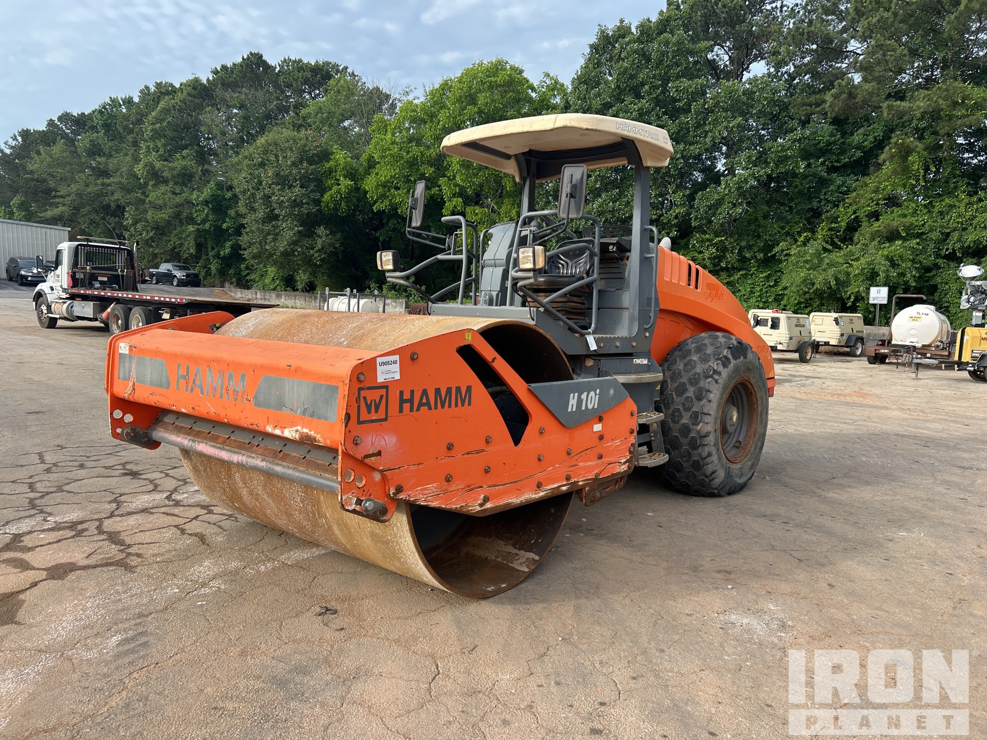 2017 Hamm H10I
