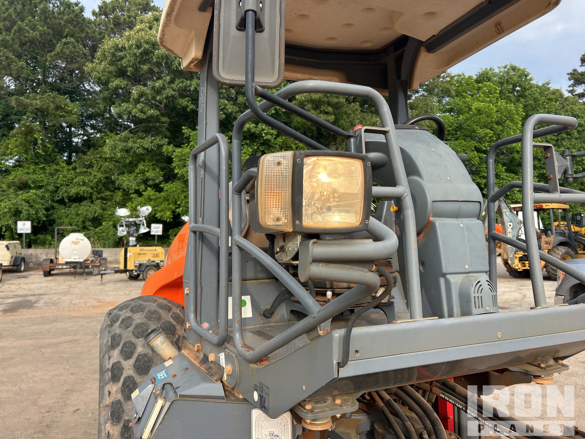 2017 Hamm H10I