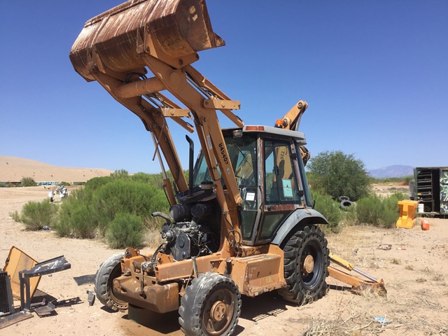 2000 Case 580L Series II 4x4 Backhoe Loader (Inoperable)