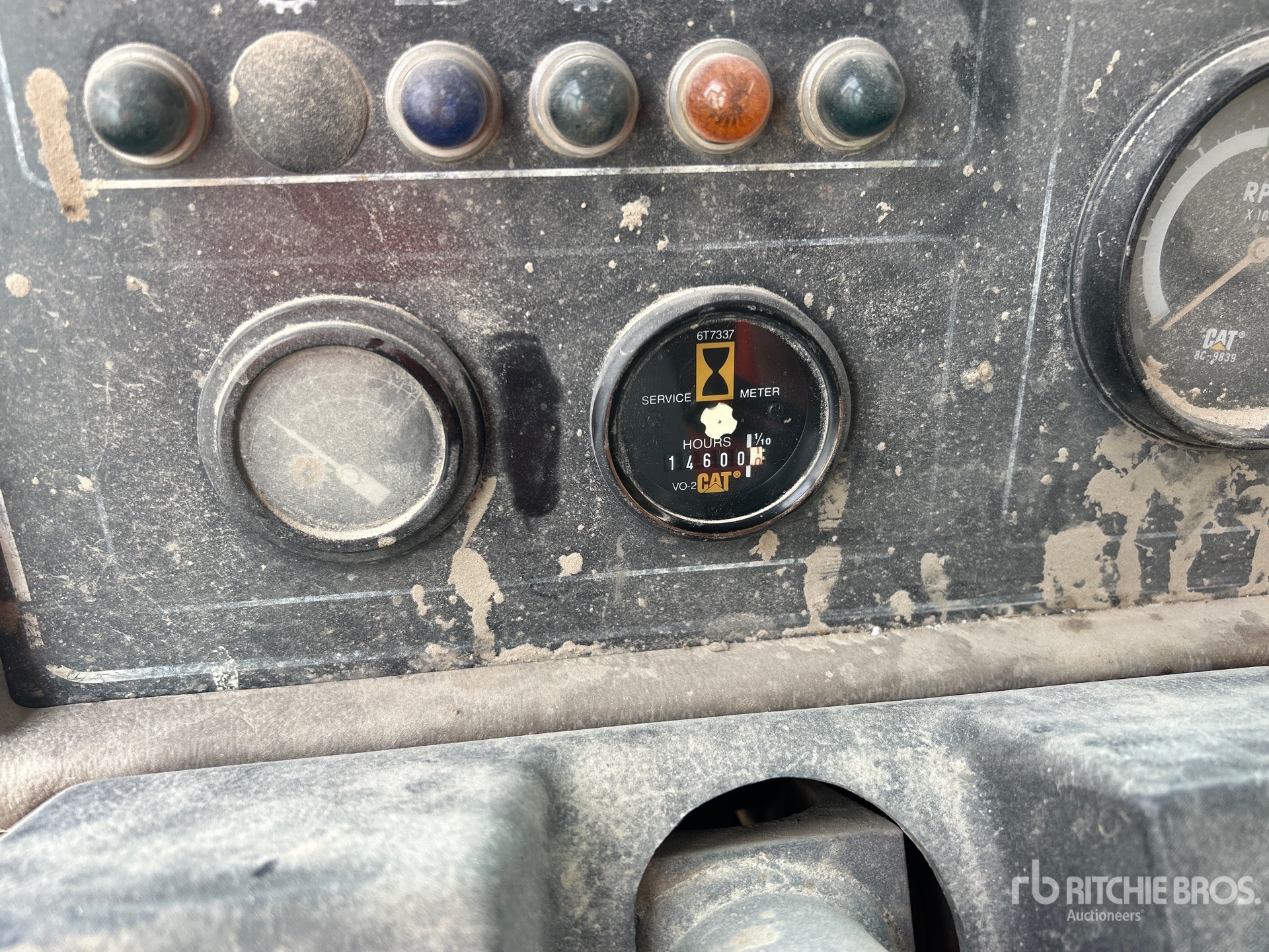 General Appearance with Hour Meter / Odometer