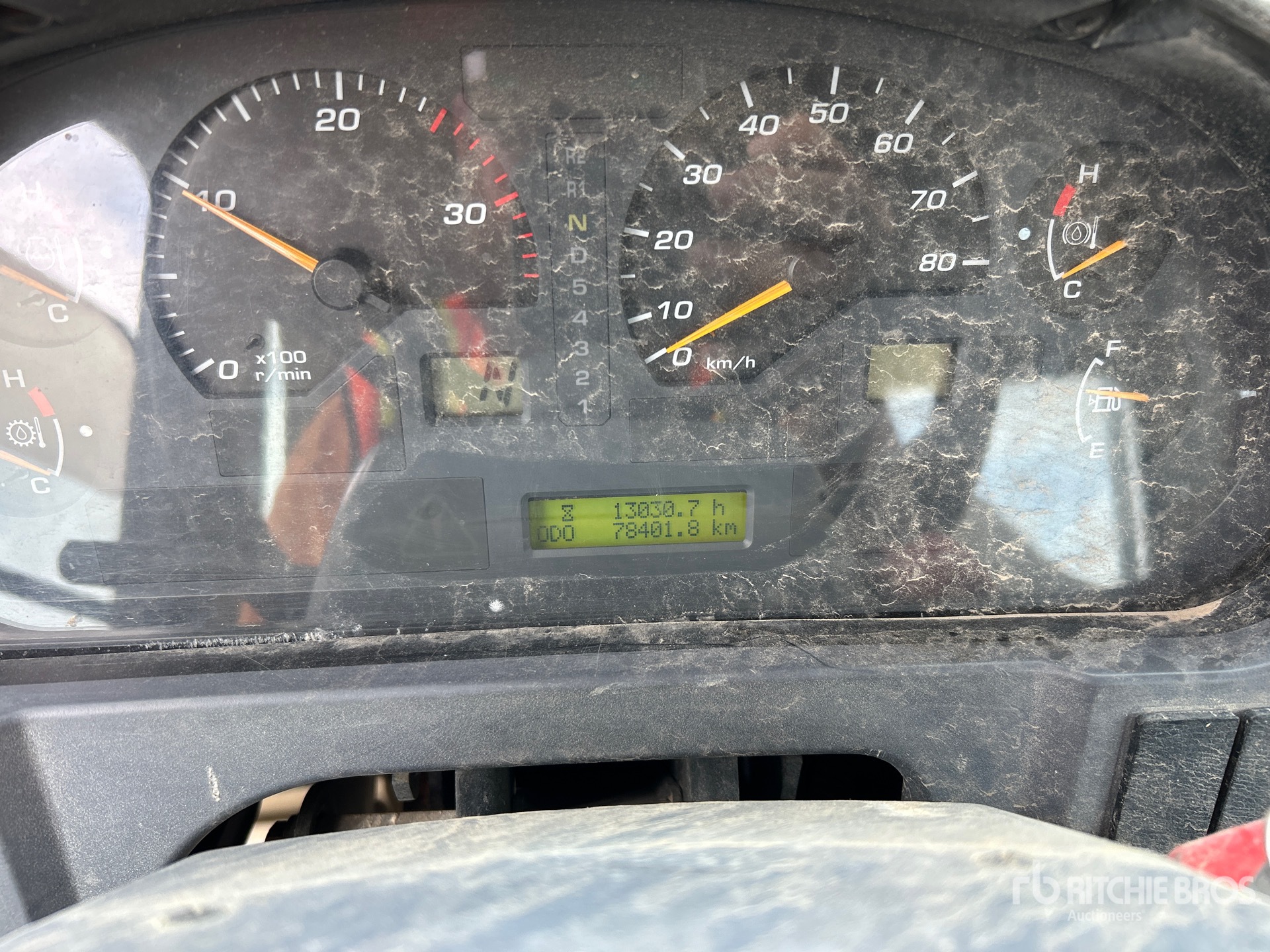 General Appearance with Hour Meter / Odometer