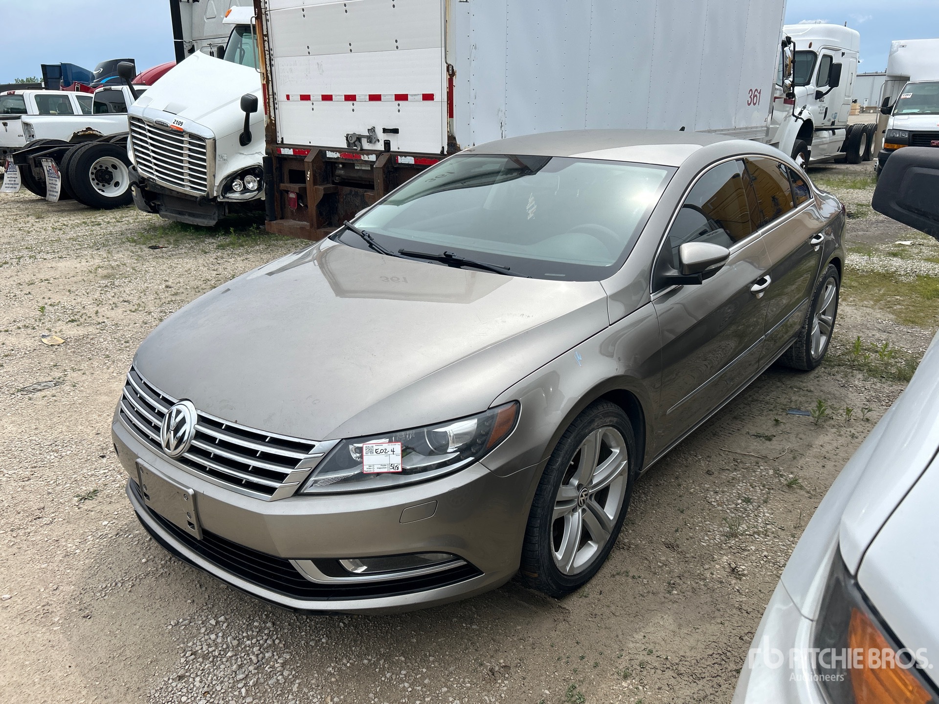General Appearance with Picture, Left Front Corner