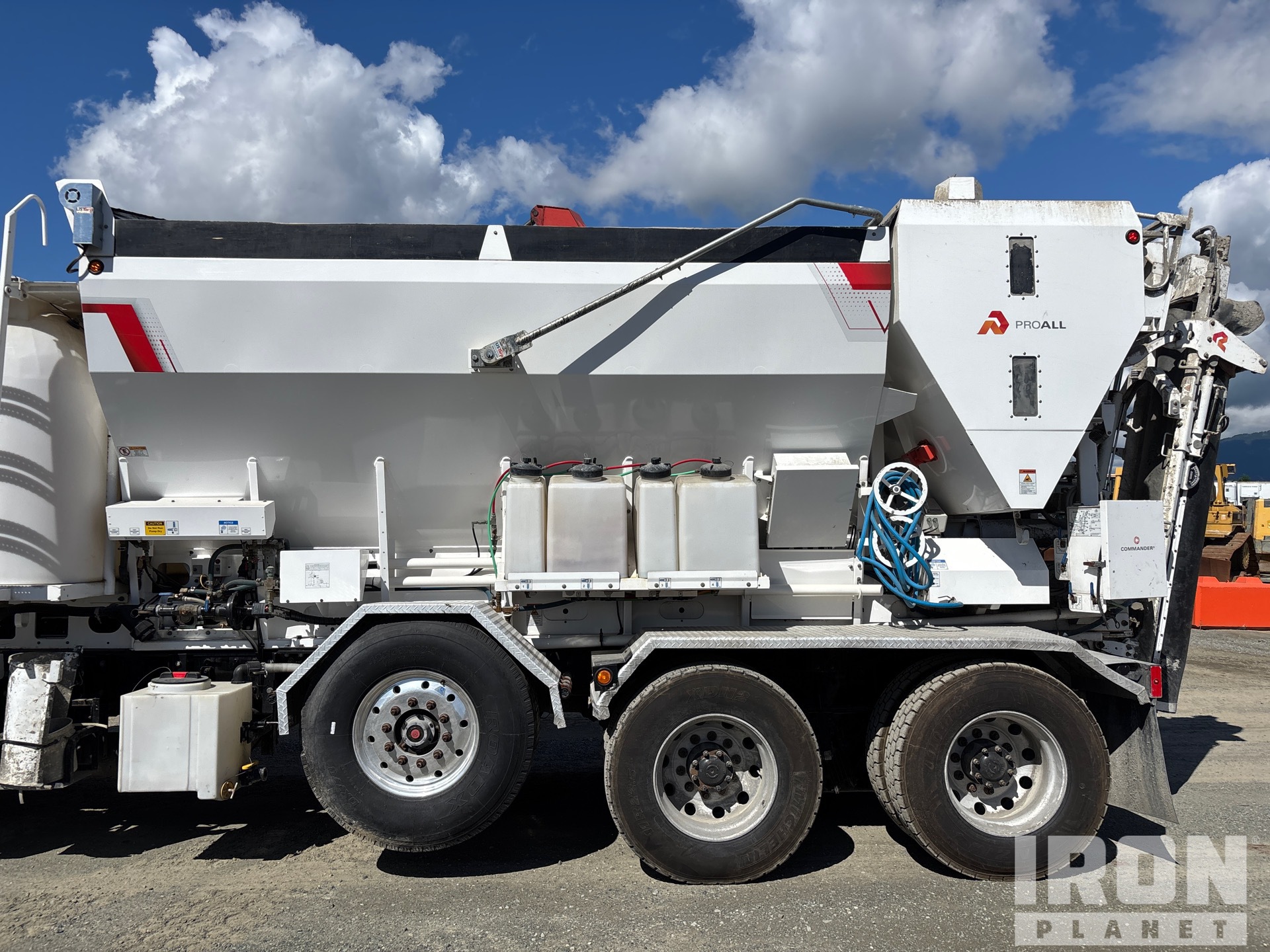 2024 Freightliner 114SD