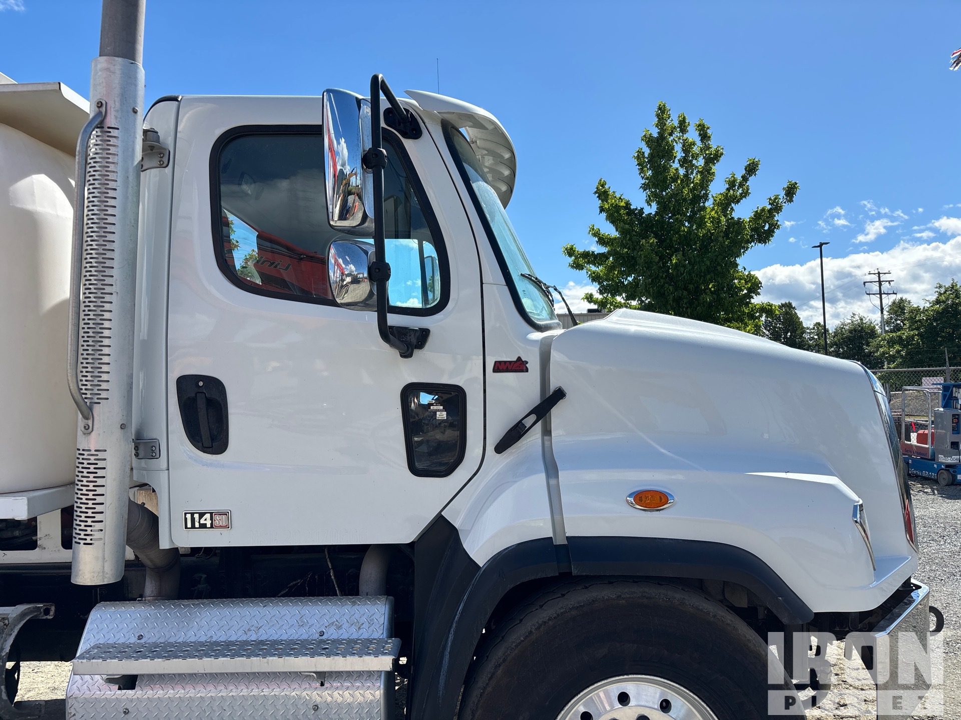 2024 Freightliner 114SD
