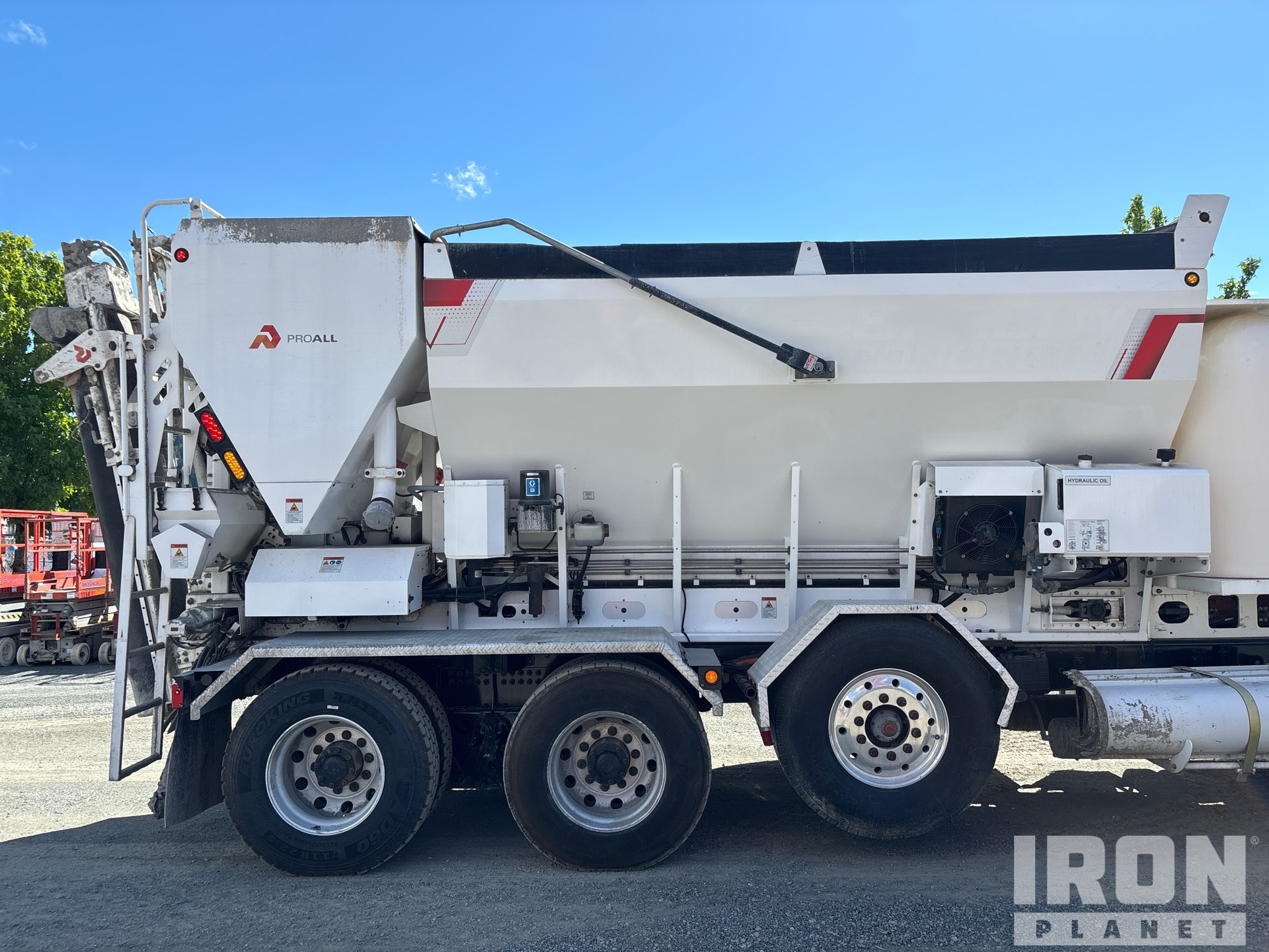 2024 Freightliner 114SD