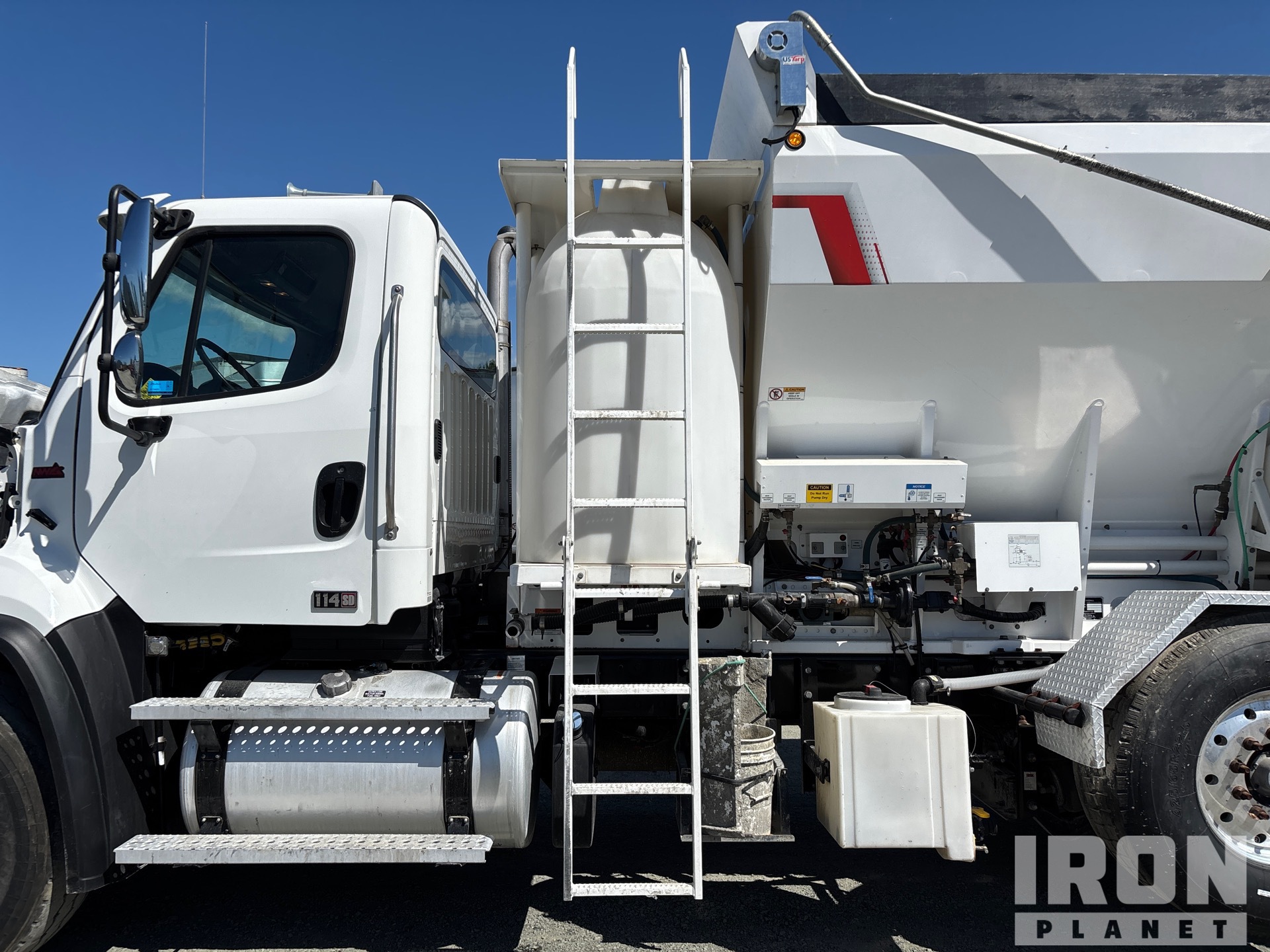 2024 Freightliner 114SD
