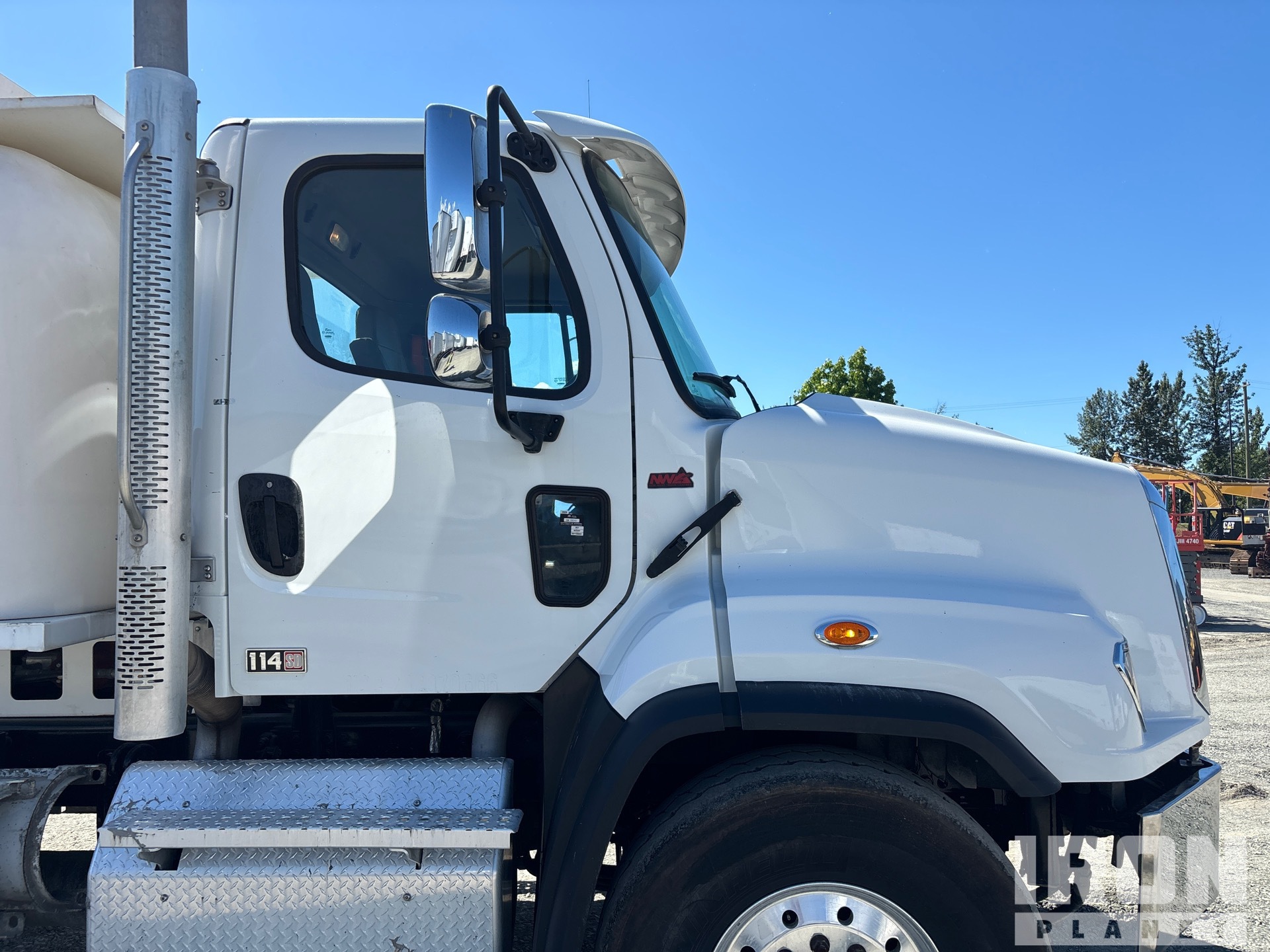2024 Freightliner 114SD