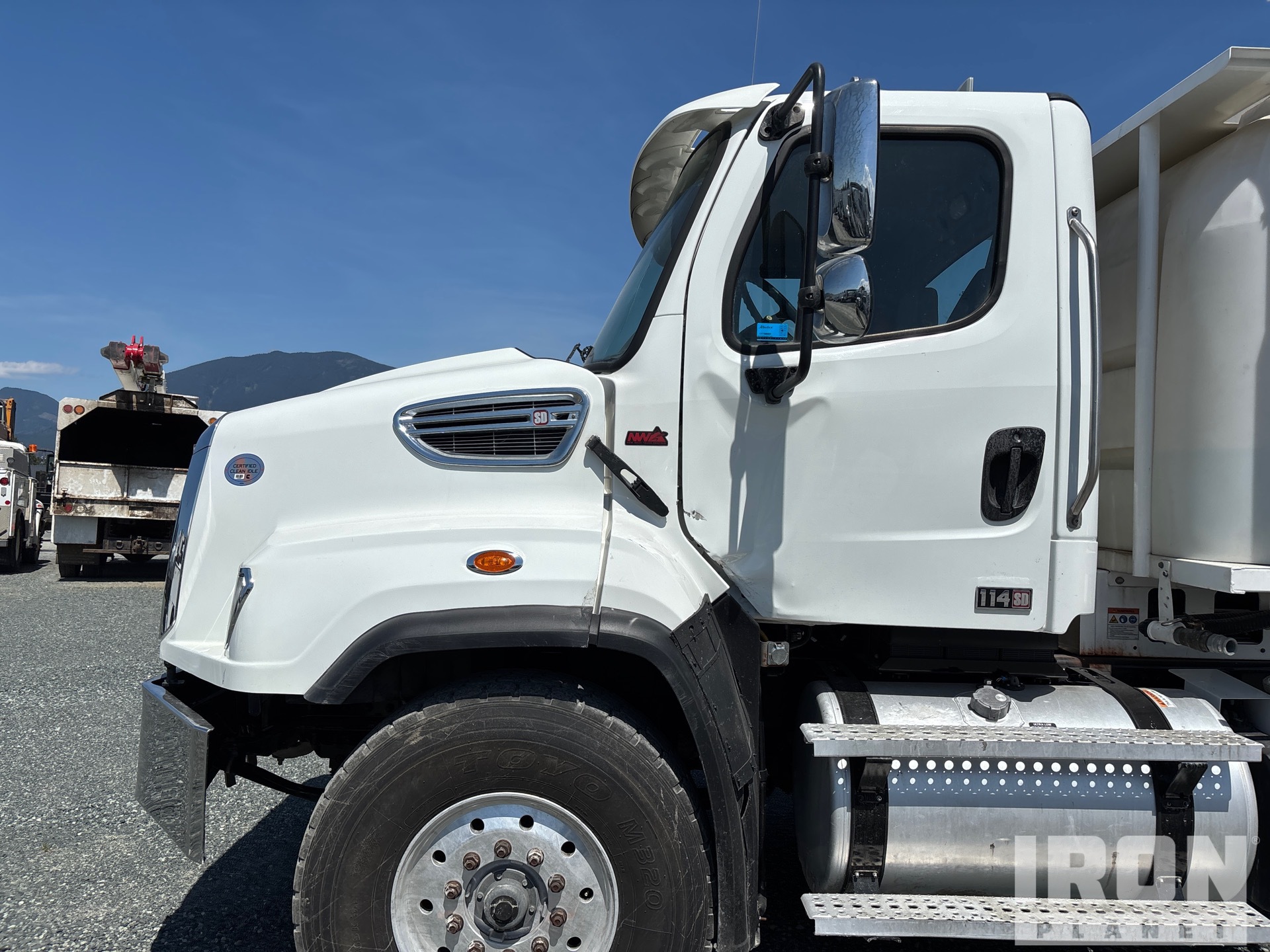2024 Freightliner 114SD
