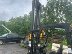 Hydraulics with Mast Lift Cylinders
