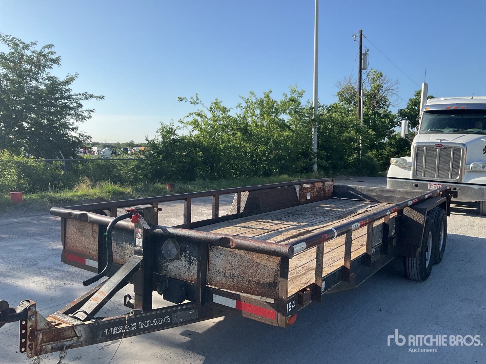 Photo of a 2005 Texas Bragg 12 ft T/A