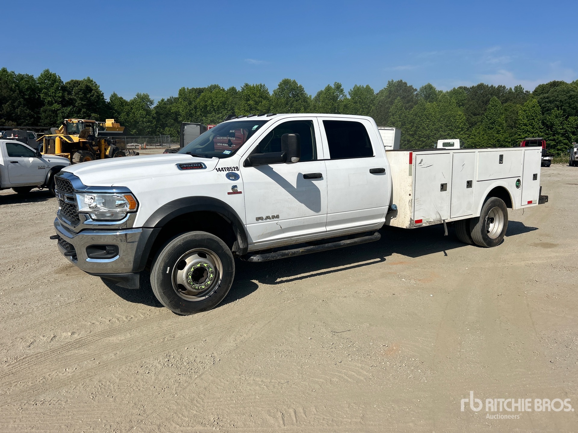 General Appearance with Foto, angolo anteriore sinistro