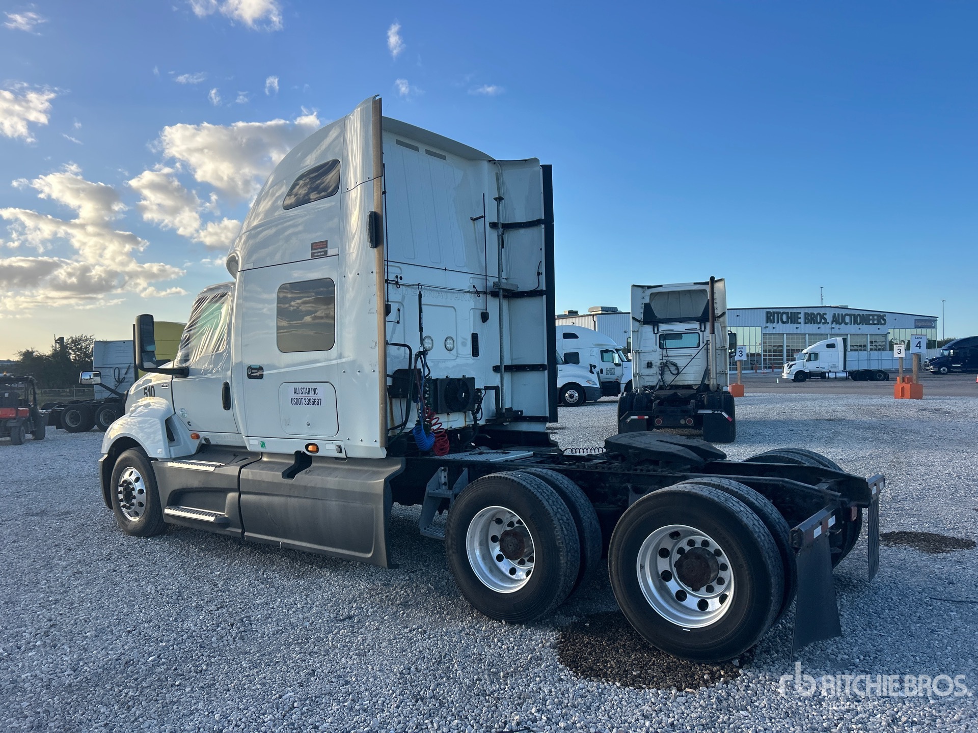 2020 International LT625
