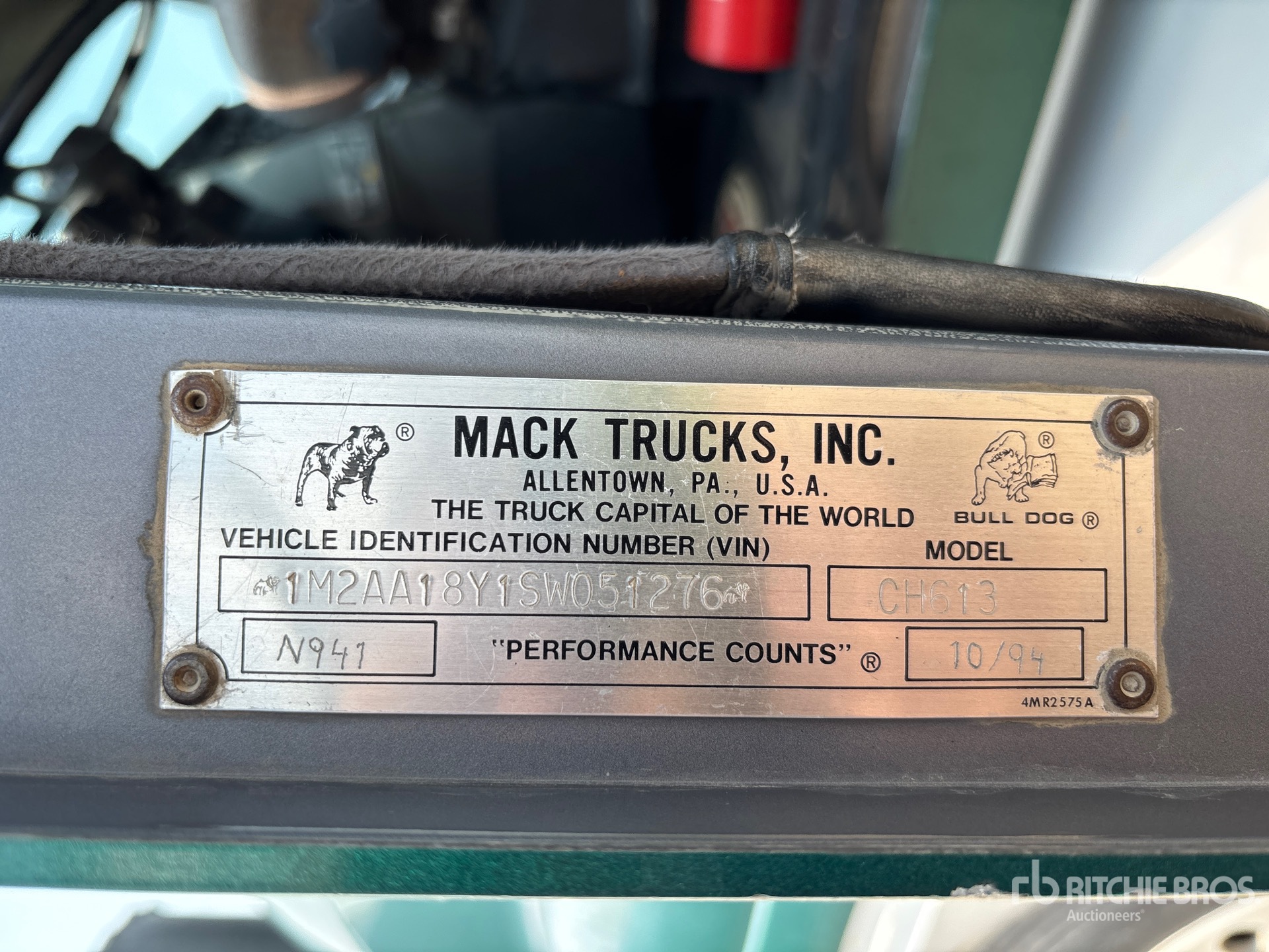 1995 Mack CH613