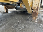 Carrier with Stabilizer Jacks