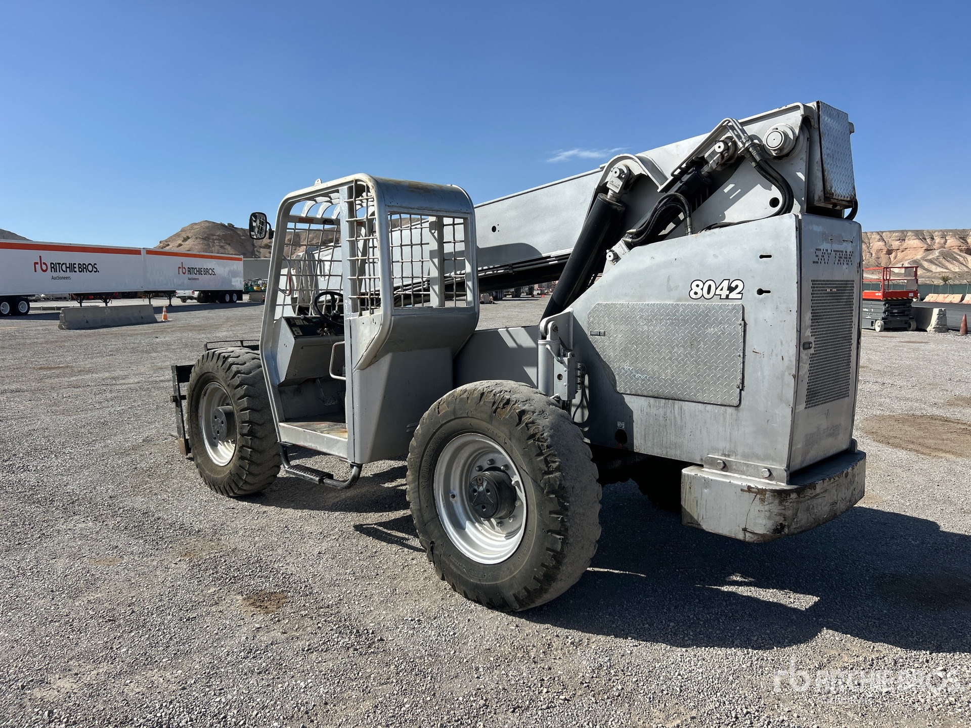 General Appearance with Picture, Left Rear Corner