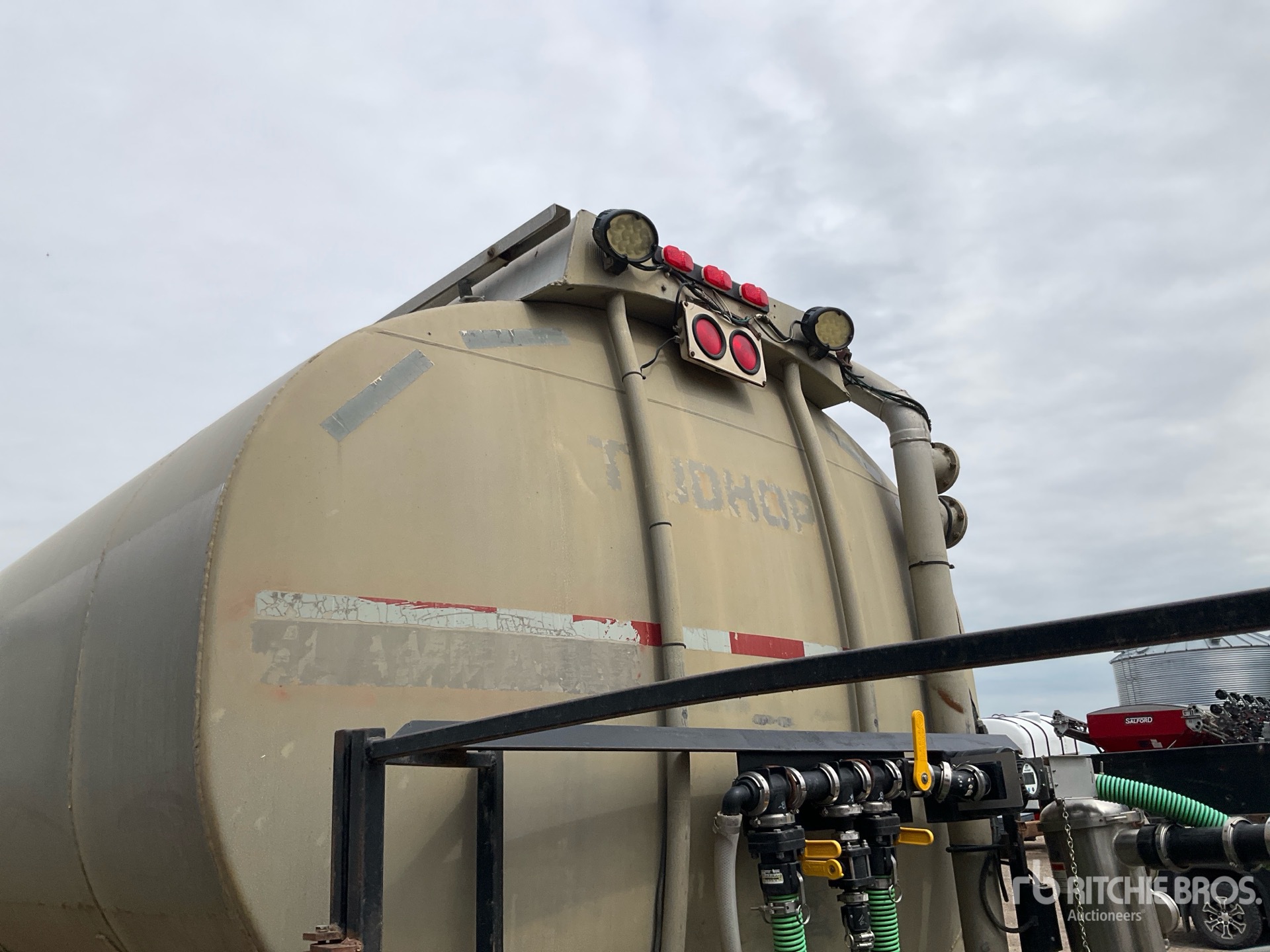 1995 Hutchinson 34 ft T/A