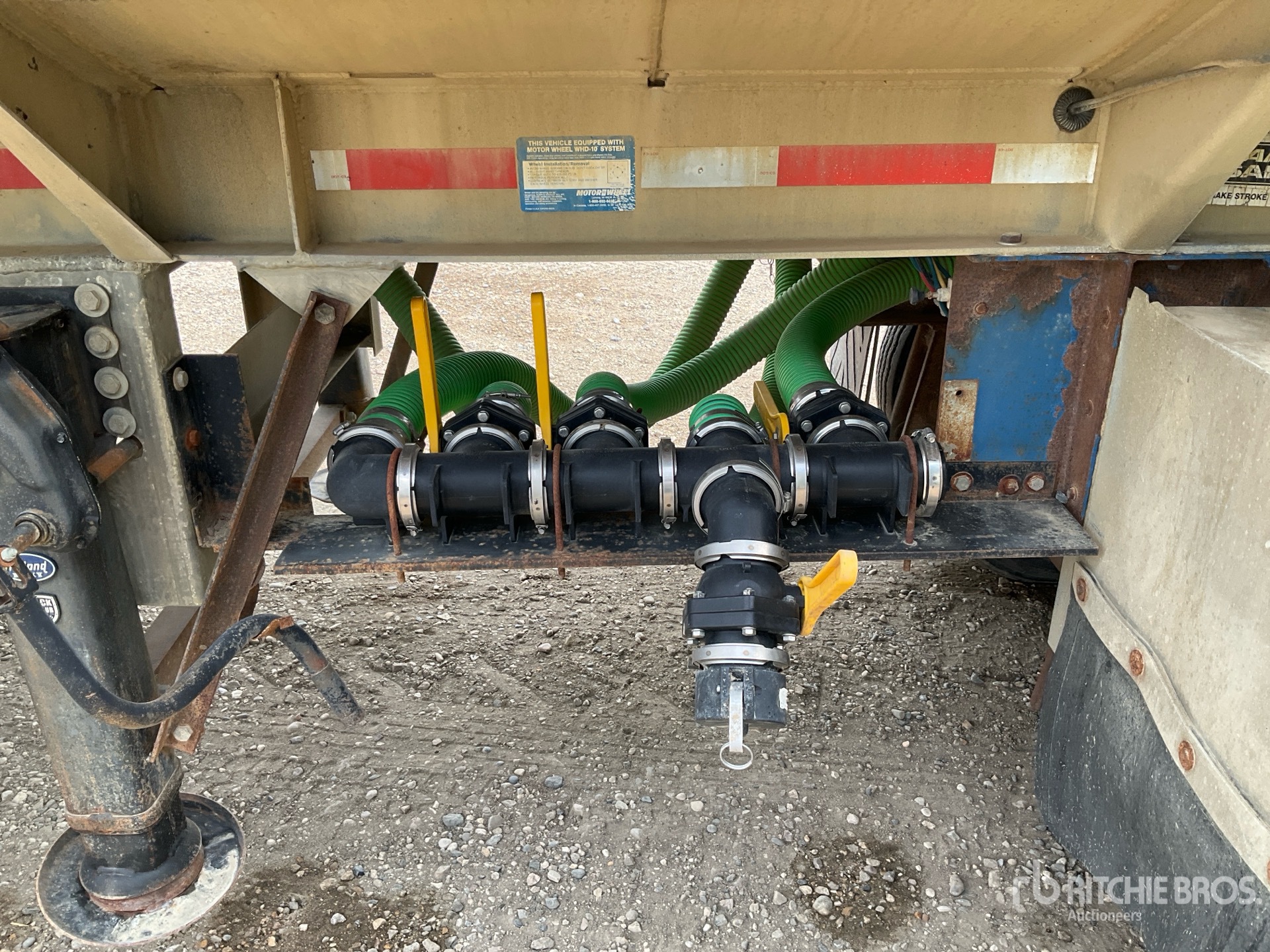 1995 Hutchinson 34 ft T/A