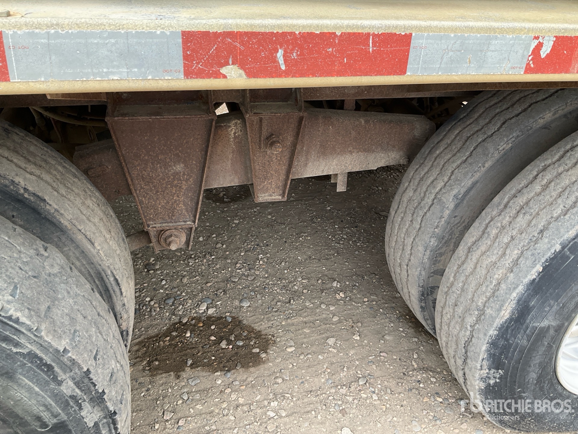 1995 Hutchinson 34 ft T/A