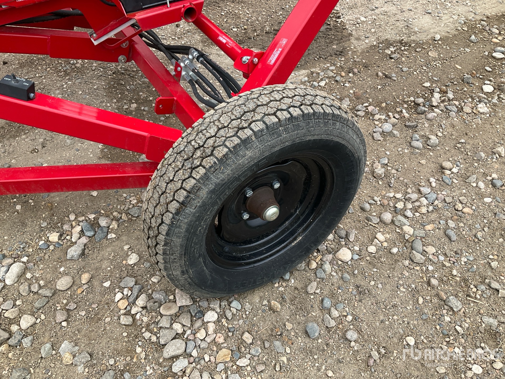 2019 Westfield UTX 44