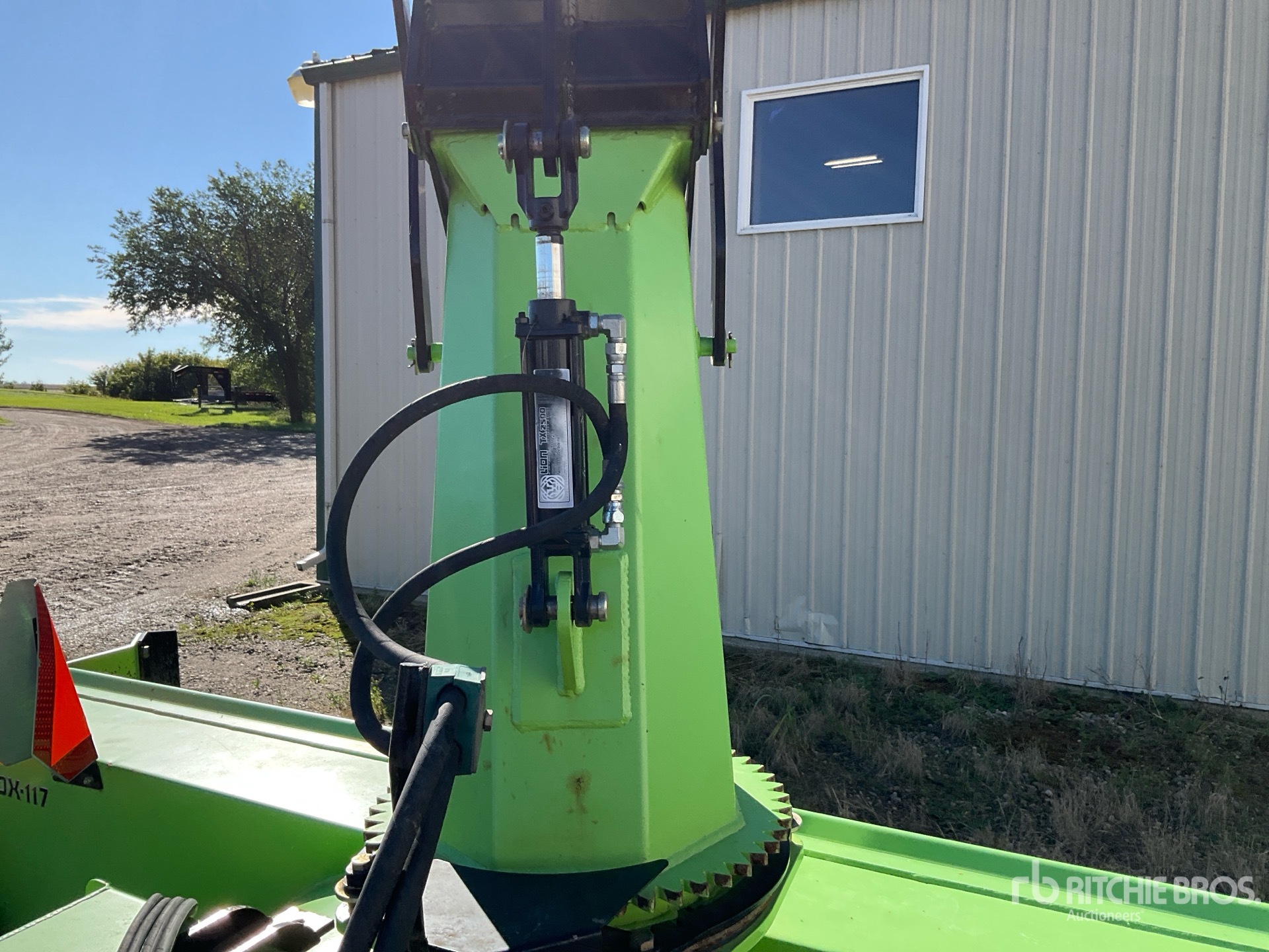 2013 Schulte SDX117