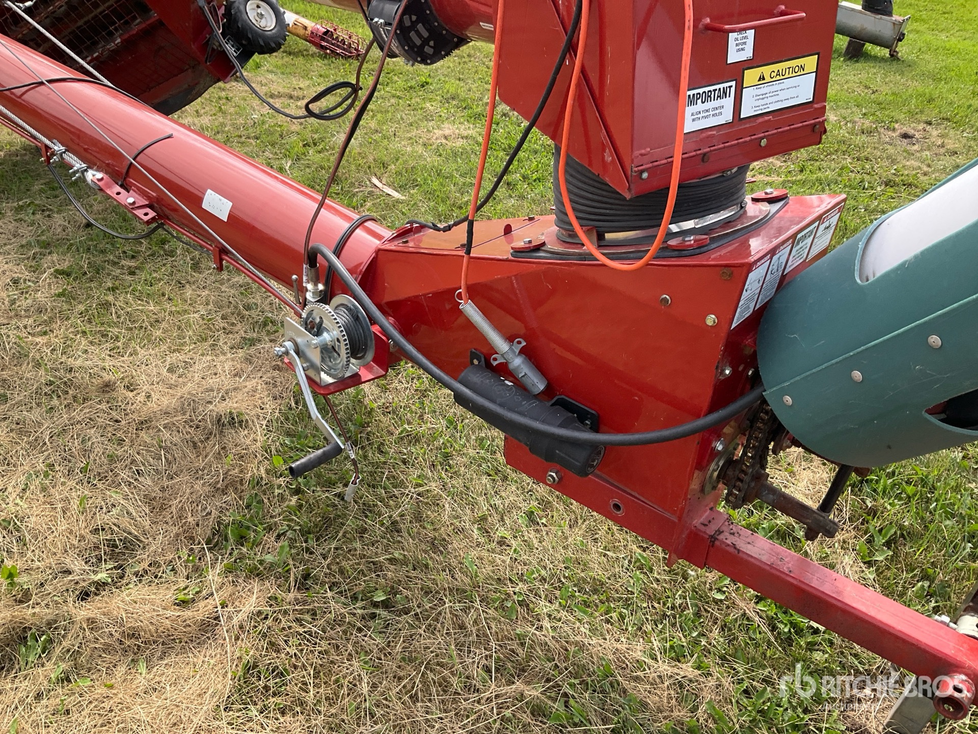 2017 Farm King 1070