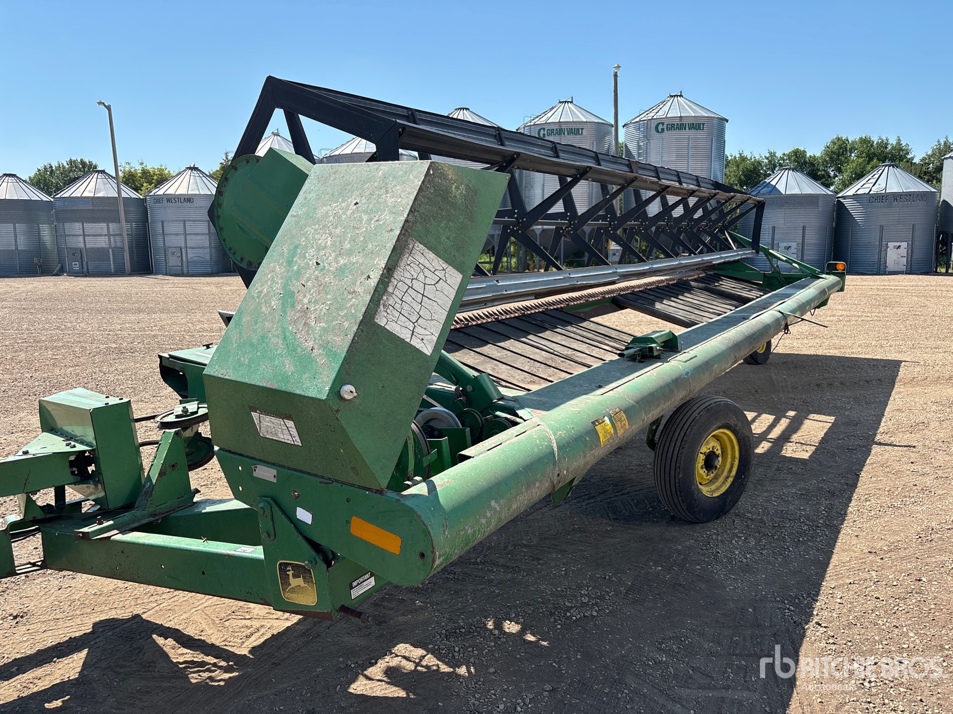 John Deere 590