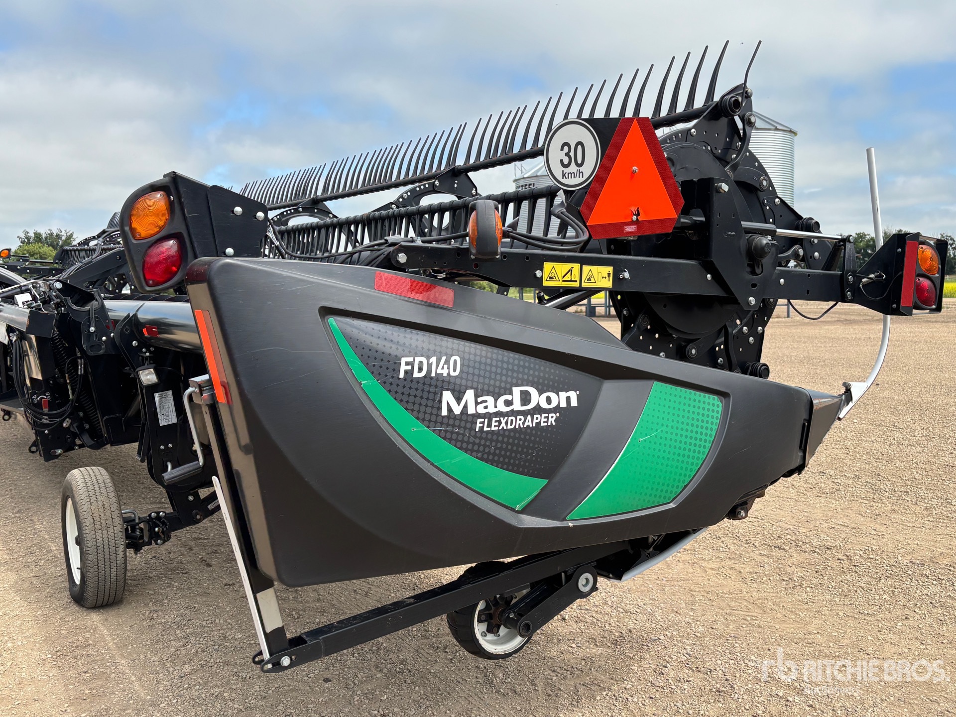 2021 Macdon FD140
