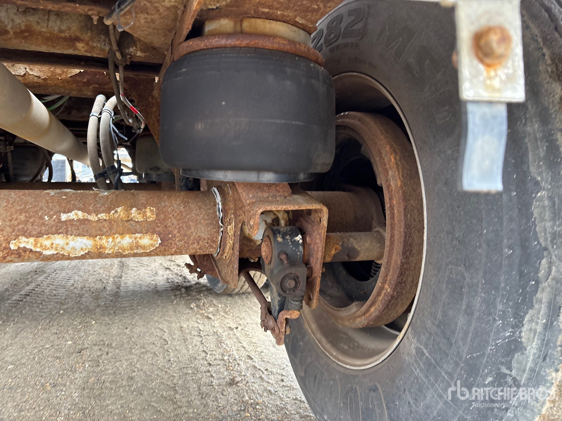 2007 Advance 9378 GAL SUPER B-TRAIN LEAD