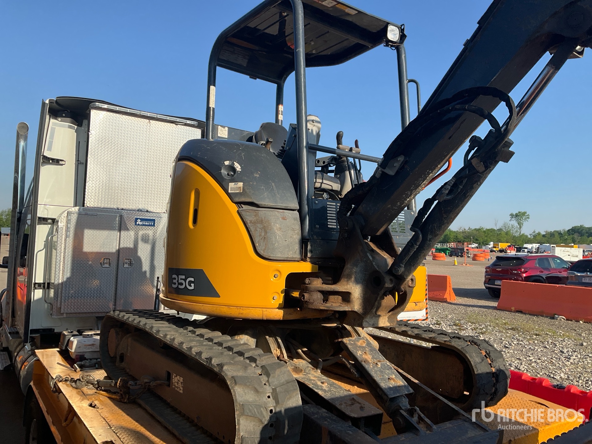 Photo of a 2018 John Deere 35G