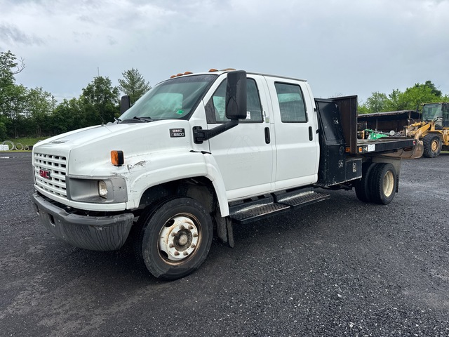 2004 GMC C5500 4x2 Crew Cab Flatbed Dump Truck