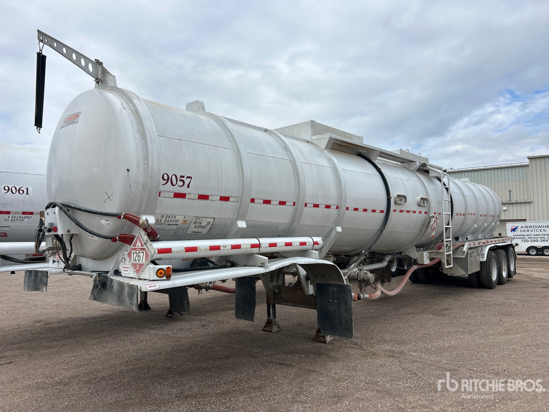 Photo of a 2012 Dragon 10500 gal Tri/A