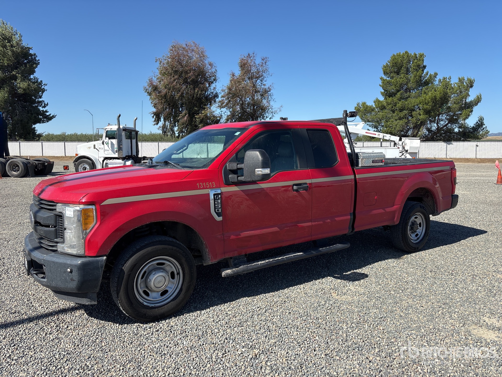 General Appearance with Featured Photo